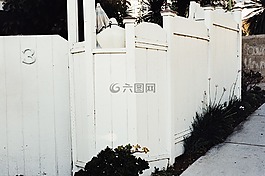 白,門(mén),籬笆