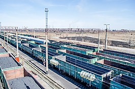 公路列車,貨車,鐵路軌道