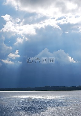 暴風雨前,雷暴,颮線
