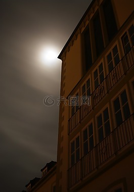午夜,令人毛骨悚然,学校