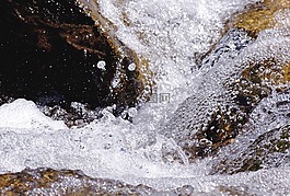 水,流,清除