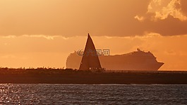 游輪,帆船,夕陽(yáng)