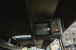 總線,電視,釀酒