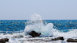 波,砸,海