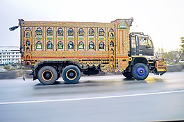車輛,交通系統(tǒng),卡車
