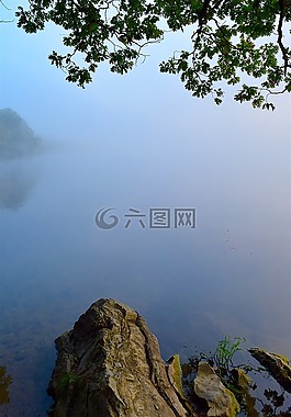 湖,霧,石