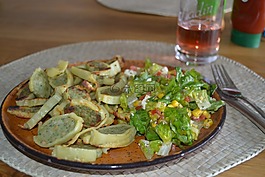 maultaschen,沙拉,午餐