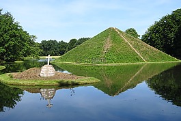金字塔,湖,墳?zāi)?/>
                            </a>
                            <div   id=