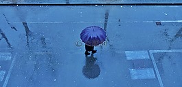 雨,傘,滴