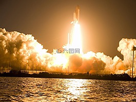 發(fā)現(xiàn)號航天飛機(jī),升空,啟動