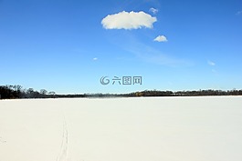 湖瑪麗亞,凍結(jié),冰