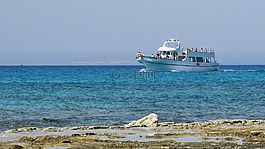 塞浦路斯,巖質(zhì)海岸,船