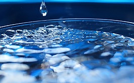水,一滴水,液體