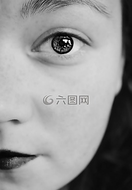 眼,黑與白,臉