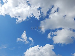 云,藍(lán)藍(lán)的天空,夏季的天空