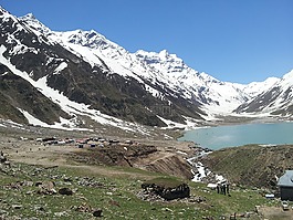 山,雪,水
