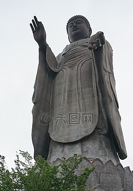 牛玖大佛,佛教僧侣冲突眼睛。,雕像