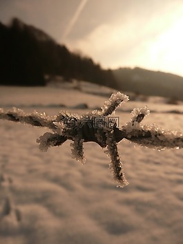 冬天,太陽(yáng),雪
