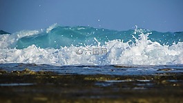 波,砸,海