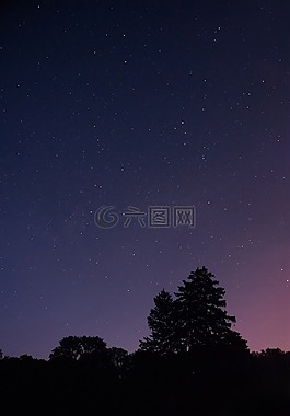 自然,夜,側(cè)影