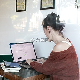 女子,日期,咖啡