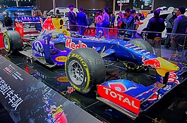 紅牛,公式 1,跑車