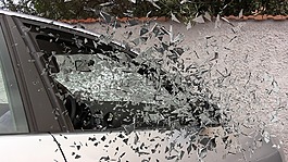 車禍,碎的玻璃,嗜血