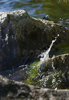 水,石,啟動(dòng)畫(huà)面