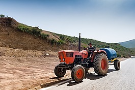 拖拉機(jī),道路,阿爾及利亞