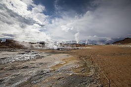 namaskard 硫磺坑,冰島,沸騰的泥漿