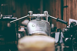 摩托車,自行車,車庫(kù)