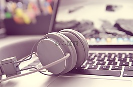 頭戴式耳機,鍵盤,蘋果
