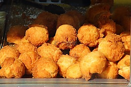 丸子,脂肪油煎,街頭自動(dòng)售貨機(jī)