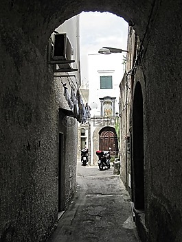 伊斯基亞島,舊城區(qū),胡同