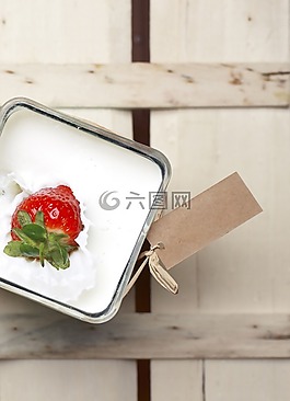 草莓,牛奶,飛濺