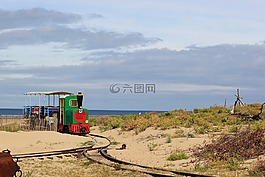 火車,海灘,性質(zhì)