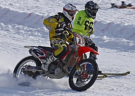 滑雪板,摩托車,冰場(chǎng)