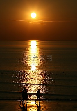 日落,步行者,海灘