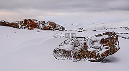 石,雪,多云