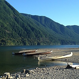 水,湖,山
