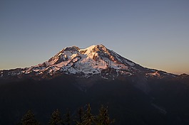 雷尼尔山,景观,座成层火山