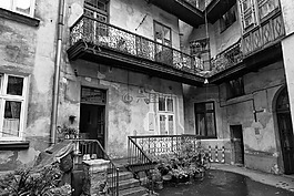 kamienica,czaro白,建设