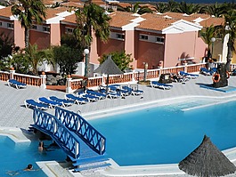 把傘稻草,水池,游泳池