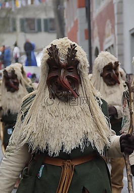守護進程,strassenfasnet,傻子跳轉