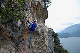 山,阿科,加爾達