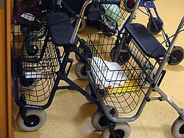 沃克,rollator,退休之家