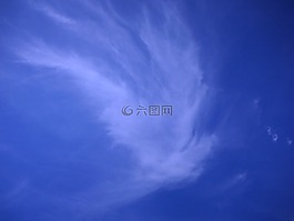 天空,藍(lán)色的天空,云
