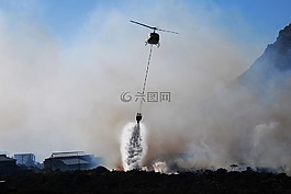 直升機,火,煙