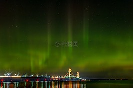 麦基诺桥,北极光,密歇根