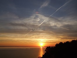 日落,海